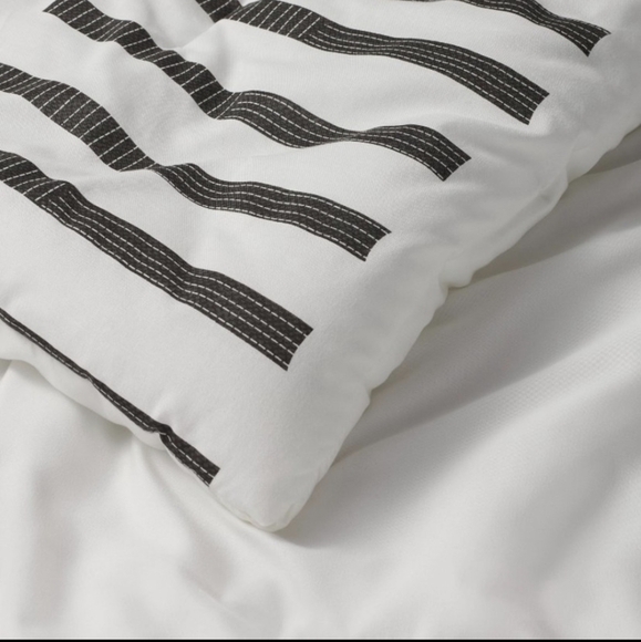 Target OPALHOUSE x JUNGALOW black & white bedspread twin double - Picture 4 of 11